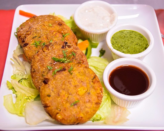 Cafe India Bay View | restaurant | 2201 S Kinnickinnic Ave, Milwaukee, WI 53207, USA | 4148376121 OR +1 414-837-6121