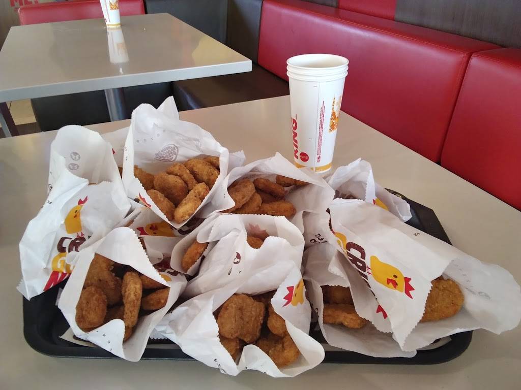 Burger King | restaurant | 1103 Country Club Dr, Madera, CA 93638, USA | 5596730882 OR +1 559-673-0882