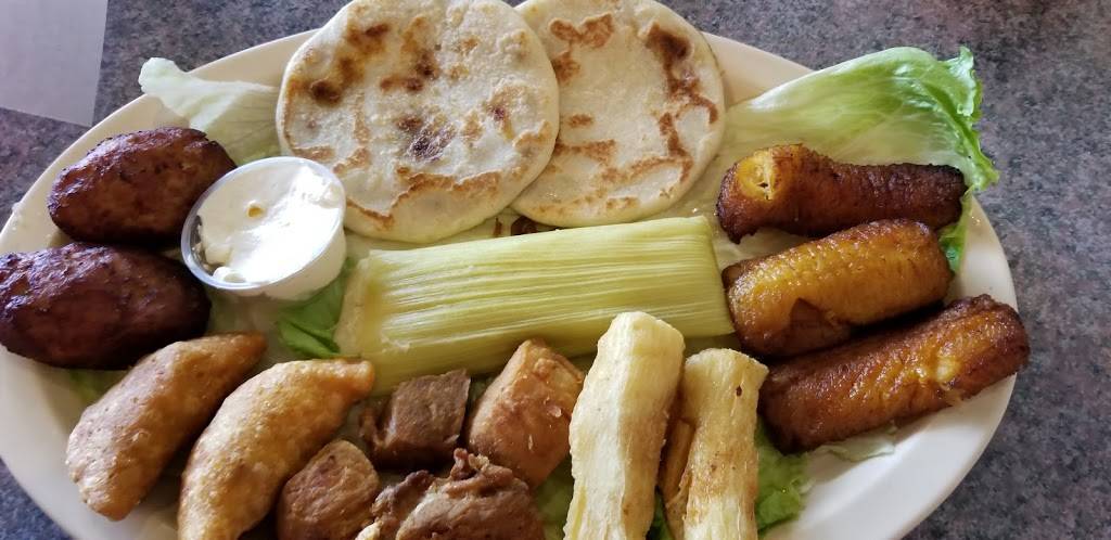 El Chivazo Salvadorian Restaurant | restaurant | 514 S Smith Ave, Corona, CA 92882, USA | 9518984758 OR +1 951-898-4758