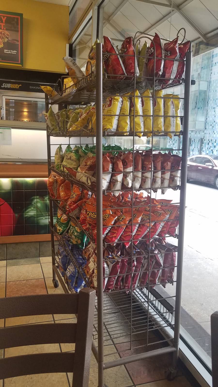 Subway Restaurants | restaurant | 1, The Davis Building, 1302 Elm St, Dallas, TX 75201, USA | 2147471088 OR +1 214-747-1088