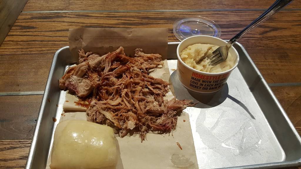 Dickeys Barbecue Pit | restaurant | 3716 Liberty St, Erie, PA 16508, USA | 8148684227 OR +1 814-868-4227