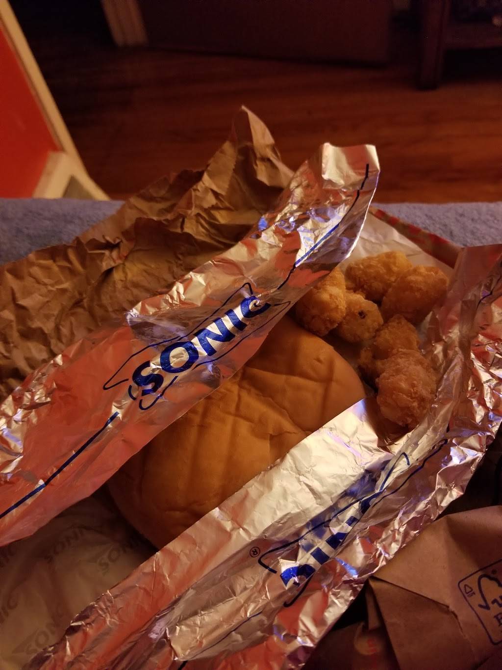 Sonic Drive-In | restaurant | 8431 Lucas and Hunt Rd, St. Louis, MO 63136, USA | 3143823031 OR +1 314-382-3031