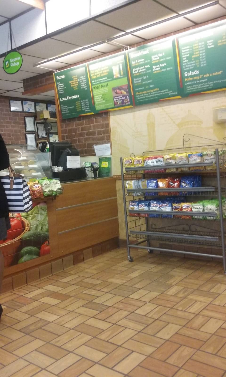 Subway | restaurant | 343 Federal St, Greenfield, MA 01301, USA | 4137745999 OR +1 413-774-5999