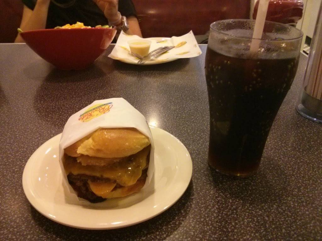 Johnny Rockets | restaurant | 7535 N Kendall Dr #1490, Kendall, FL 33156, USA | 3056638864 OR +1 305-663-8864