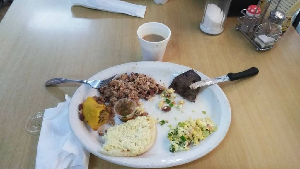 Tres Monitos Bakery | bakery | 5374 W 12th Ave, Hialeah, FL 33012, USA | 3055561321 OR +1 305-556-1321