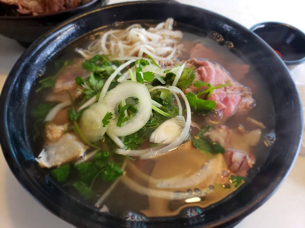 Phoholic | restaurant | 14932 Bushard St, Westminster, CA 92683, USA | 7147338822 OR +1 714-733-8822