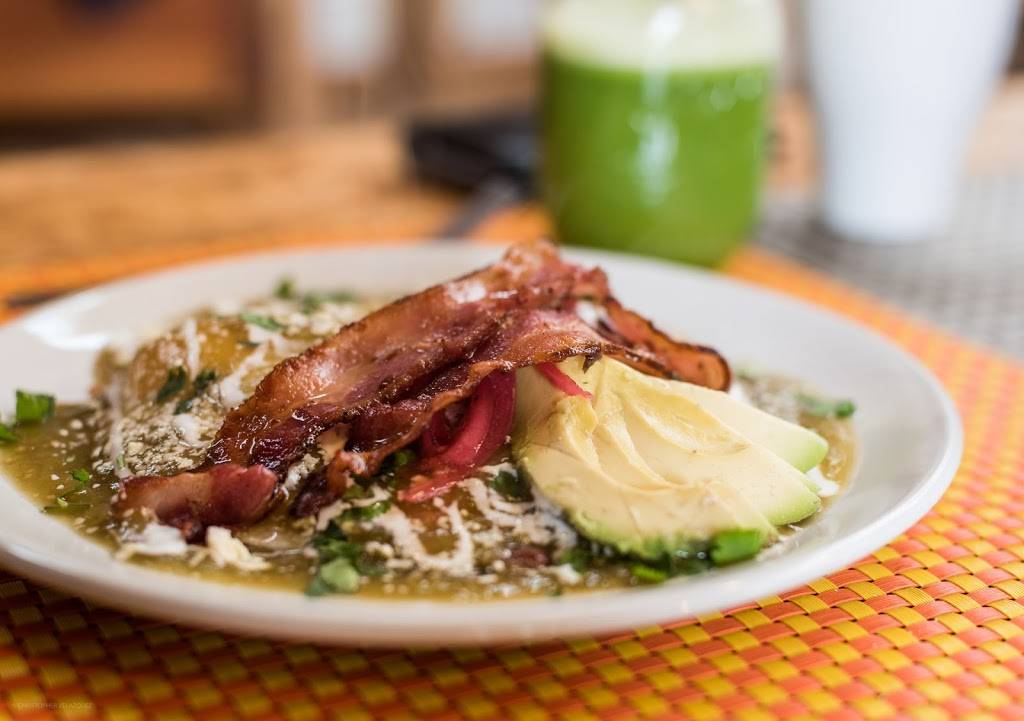 La Flor De La Calabaza | restaurant | km -ensenada, Carretera Tijuana-Ensenada 108, Zona playitas, Quintas Papagayo, 22760 Ensenada, B.C., Mexico | 016461744092 OR +52 646 174 4092