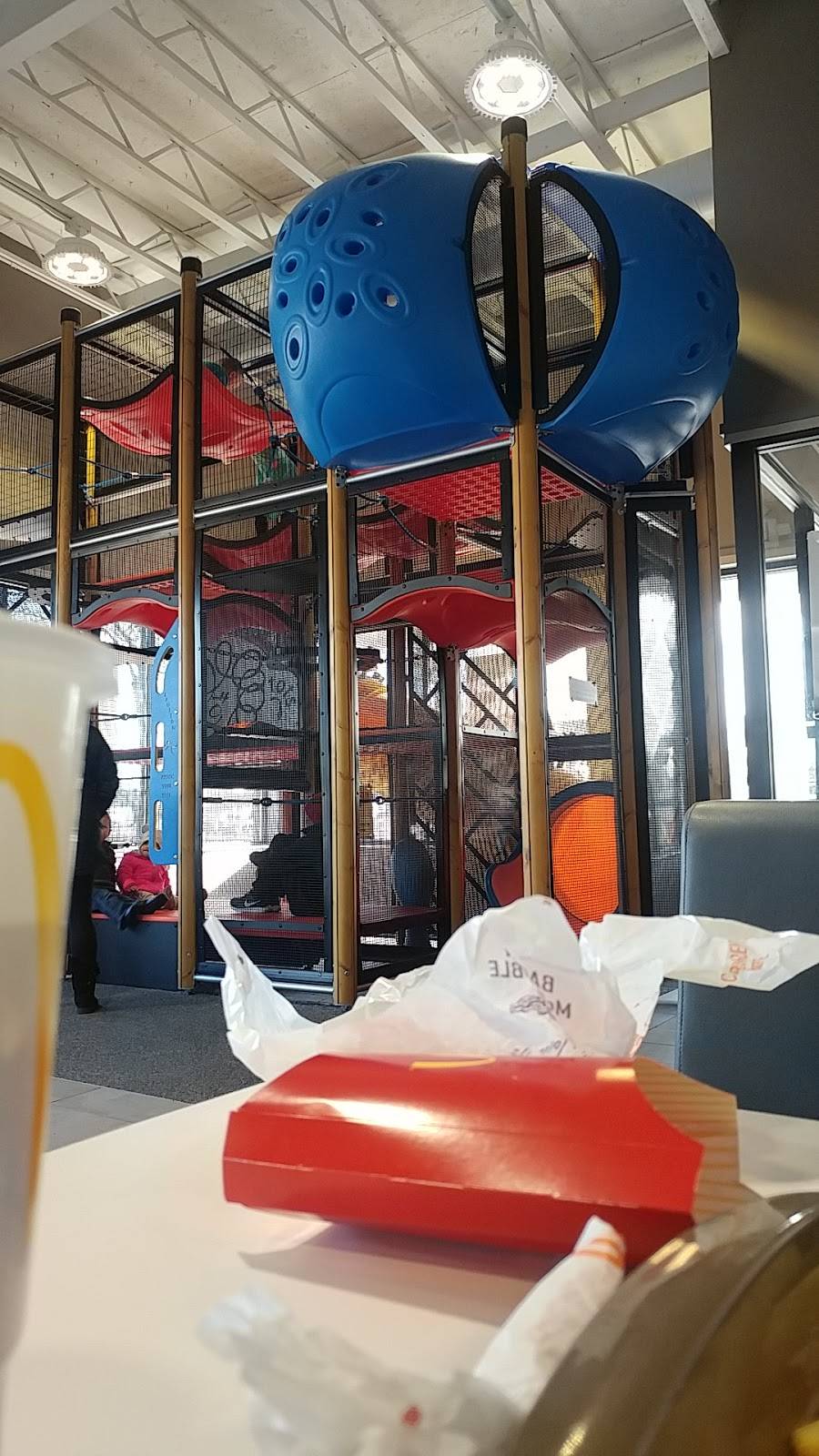 McDonalds | cafe | 6630 Washington Ave, Racine, WI 53406, USA | 2628861177 OR +1 262-886-1177