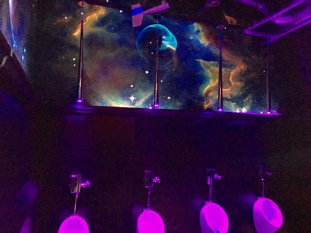 Daddy Gs | restaurant | 1950 1st Ave S, Seattle, WA 98134, USA | 2063813336 OR +1 206-381-3336