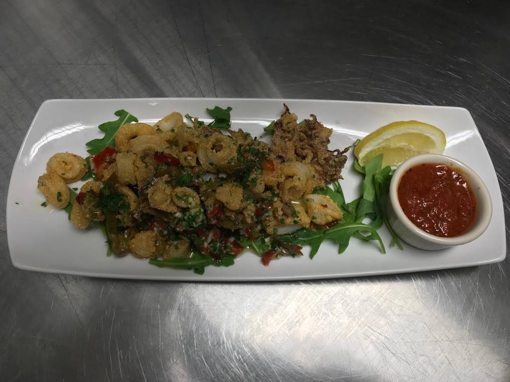 Ricciardellis | restaurant | 575 Main St, Hyannis, MA 02601, USA | 5088274539 OR +1 508-827-4539