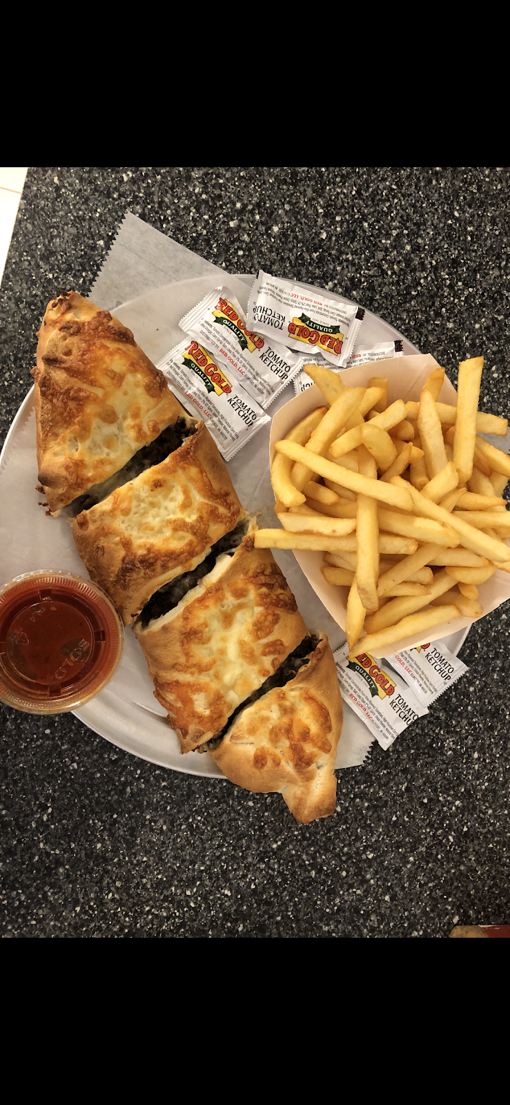 Old Country Pizzeria | restaurant | 672 Washington St, Stoughton, MA 02072, USA | 7813414339 OR +1 781-341-4339