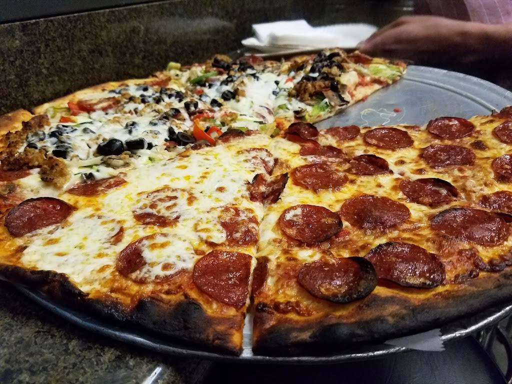 Bella Lucca Pizza | restaurant | 418 Geary St, San Francisco, CA 94102, USA | 4157766777 OR +1 415-776-6777