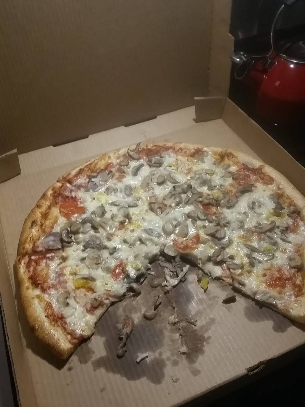 Zeins Pizza, Subs, Mediterranean, and Wings | meal delivery | 2091 N Highland Ave, Clearwater, FL 33755, USA | 7274471873 OR +1 727-447-1873