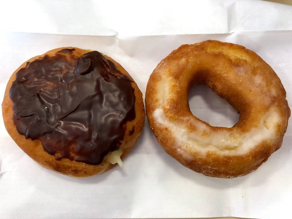 Dunkin | bakery | 2660 Dodge St, Dubuque, IA 52003, USA | 5635561228 OR +1 563-556-1228