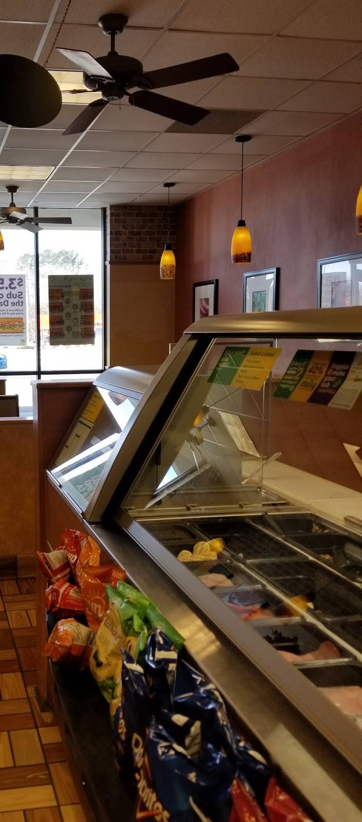 Subway | restaurant | 1501 S Main St, Blackstone, VA 23824, USA | 4342925949 OR +1 434-292-5949