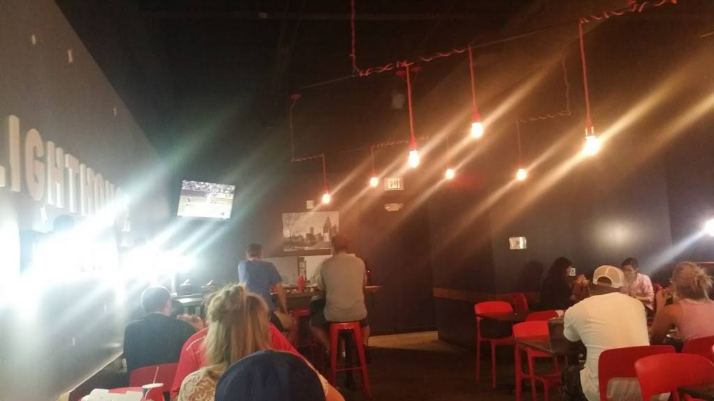 Lighthouse Pizza | restaurant | 1004 S 74th Plaza, Omaha, NE 68114, USA | 4029326660 OR +1 402-932-6660