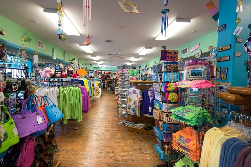 Salty Sams Waterfront Adventures | restaurant | 2500 Main St, Fort Myers Beach, FL 33931, USA | 2394637333 OR +1 239-463-7333