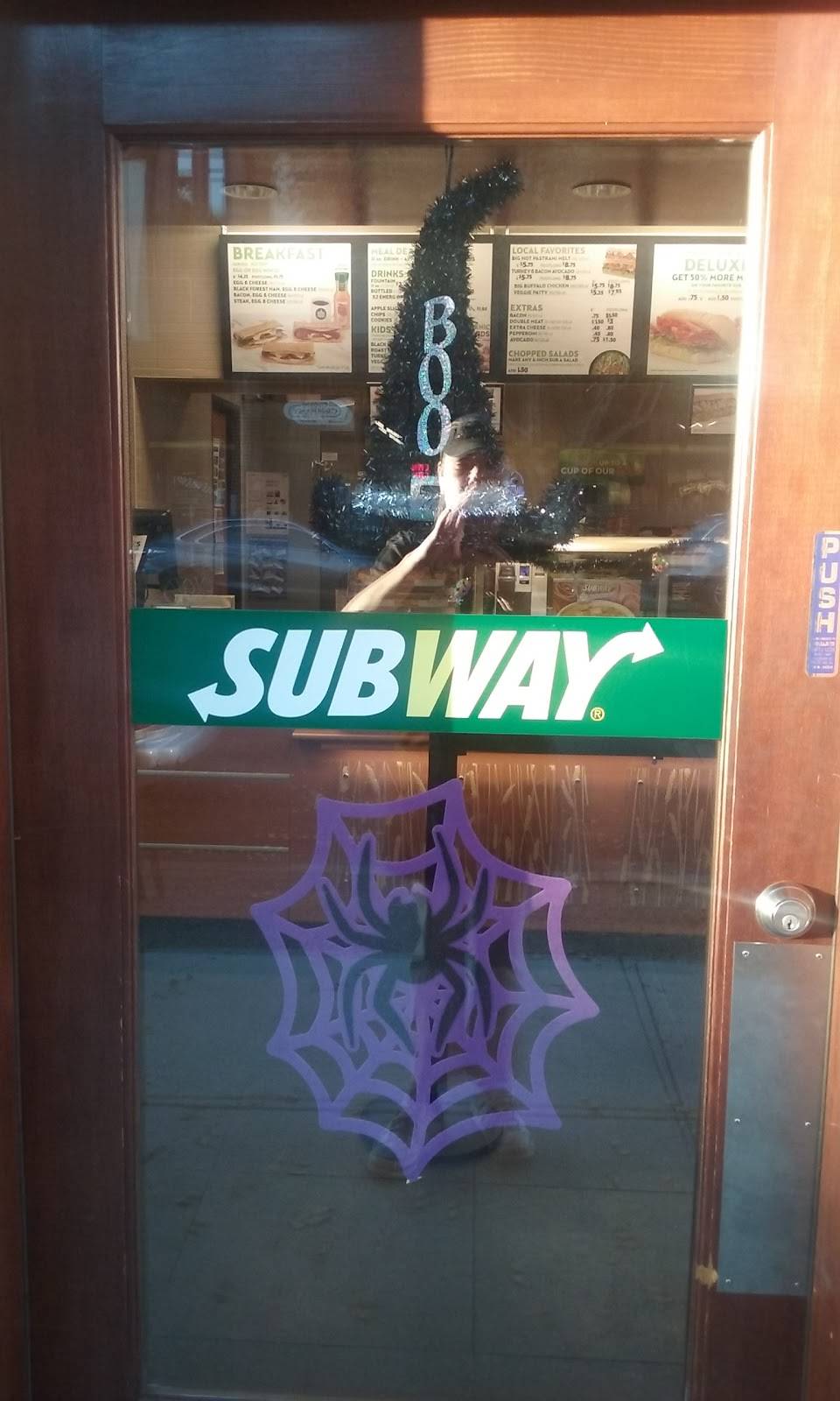Subway | restaurant | 709 Main St, Woodland, CA 95695, USA | 5306663354 OR +1 530-666-3354