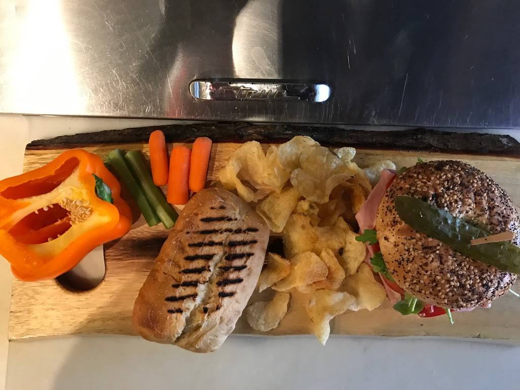 Nikos Pizza | restaurant | 224 N 2nd St #1486, Harrisburg, PA 17101, USA | 7172382300 OR +1 717-238-2300