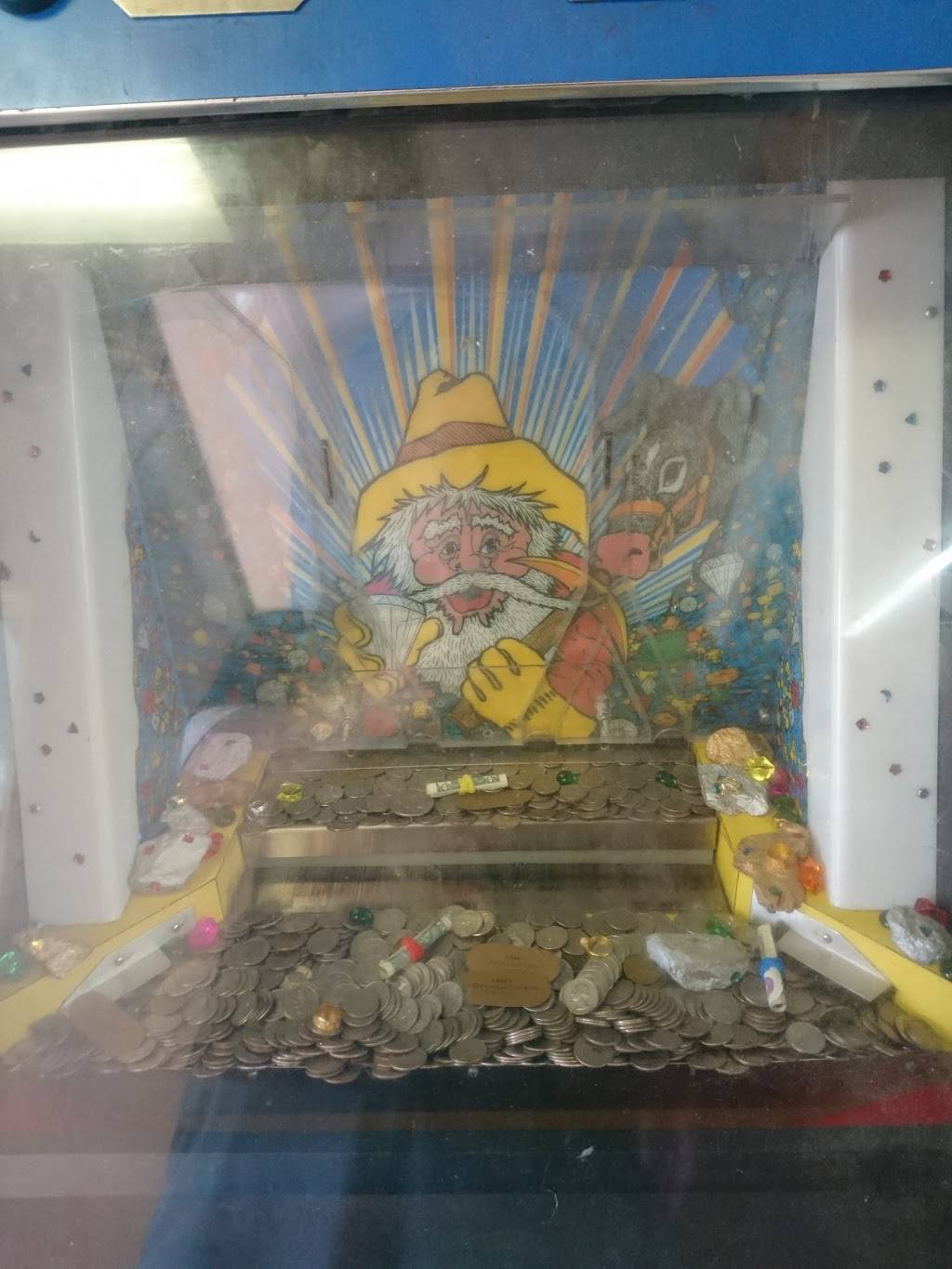 Libbys Cakes Catering & Deli | restaurant | 129 Lothbury Ave, Middlesboro, KY 40965, USA | 6062423235 OR +1 606-242-3235