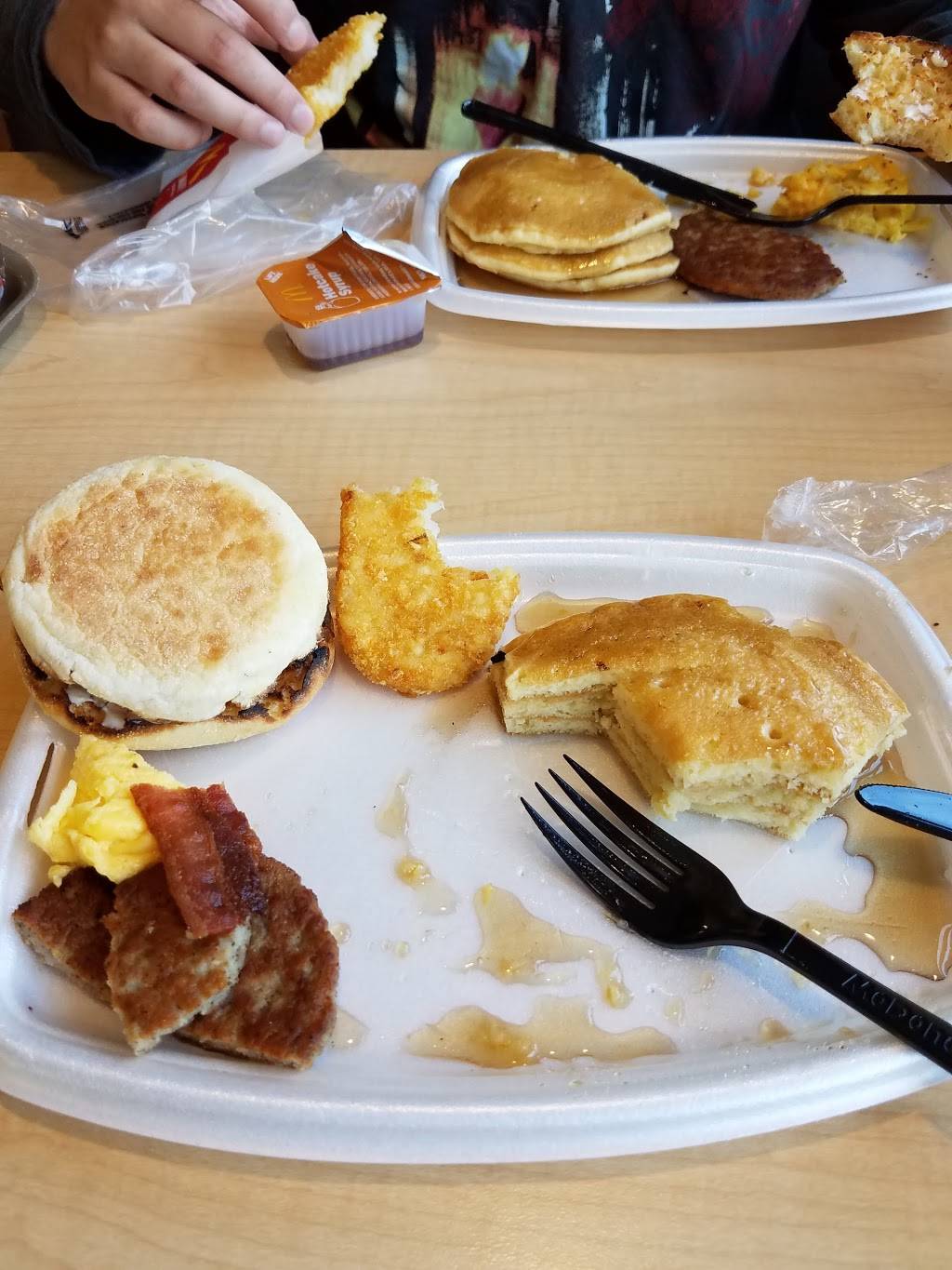 McDonalds | cafe | 1650 Arneill Rd, Camarillo, CA 93010, USA | 8059871115 OR +1 805-987-1115