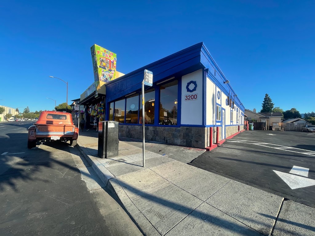 Pupuseria Los Dubon #3 Menlo Park | restaurant | 3200 Middlefield Rd, Menlo Park, CA 94025, USA | 6502602922 OR +1 650-260-2922