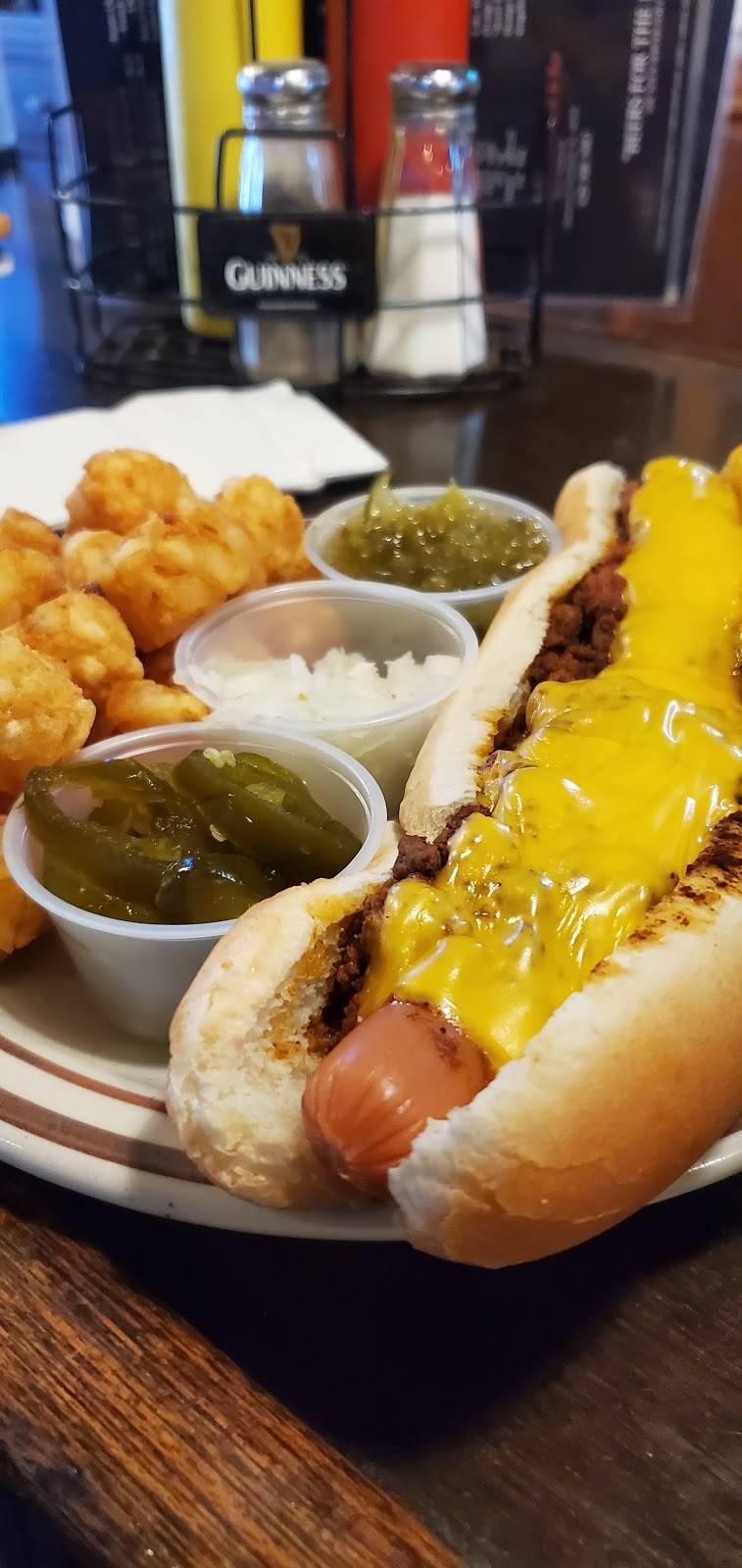 Shooters Neighborhood Grill & Bar | restaurant | 311 E McKay St, Frontenac, KS 66763, USA | 6203085983 OR +1 620-308-5983