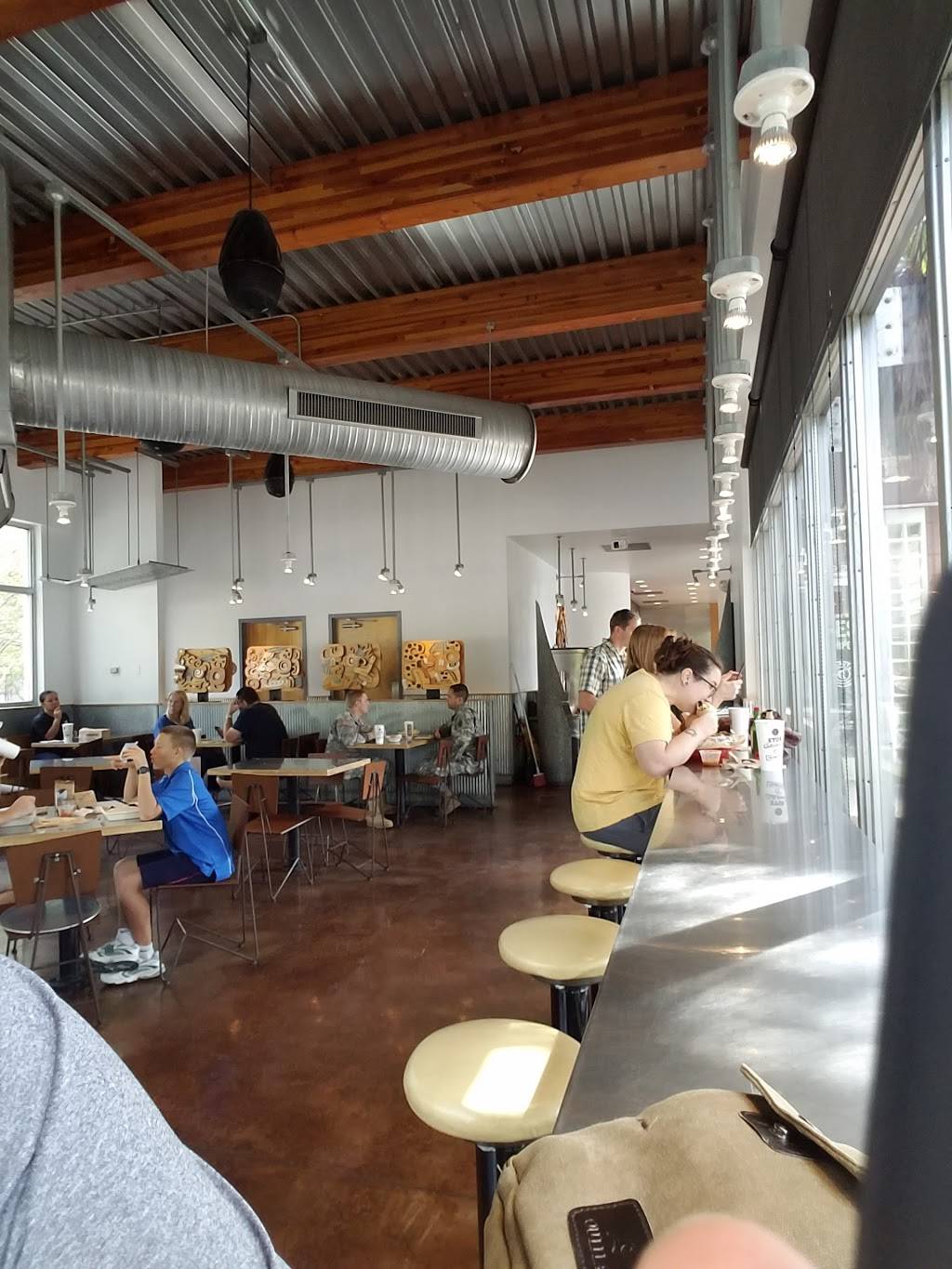 Chipotle Mexican Grill | restaurant | 3928 Broadway St, San Antonio, TX 78209, USA | 2108329812 OR +1 210-832-9812