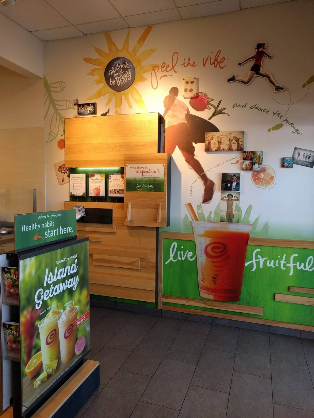 Jamba Juice | restaurant | 11074 CA-2, Los Angeles, CA 90025, USA | 3109141841 OR +1 310-914-1841