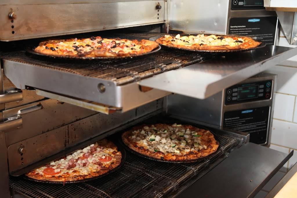 Pizza Studio Foothill Village | restaurant | 1332 South Foothill Drive, Salt Lake City, UT 84108, USA | 8014104252 OR +1 801-410-4252