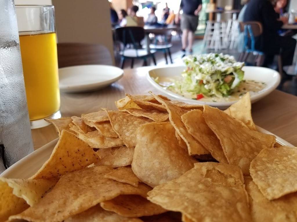 Blue Moon Taphouse | restaurant | 333 Waterside Dr #108, Norfolk, VA 23510, USA | 7574267433 OR +1 757-426-7433