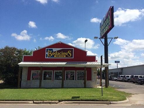 Bodacious Bar-B-Q | restaurant | 1228 S Broadway St, Sulphur Springs, TX 75482, USA | 9038856456 OR +1 903-885-6456