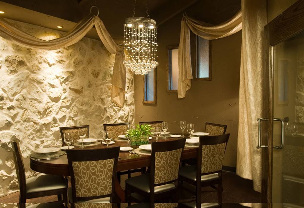 Ferraris Italian Villa | restaurant | 1200 William D Tate Ave, Grapevine, TX 76051, USA | 8172512525 OR +1 817-251-2525