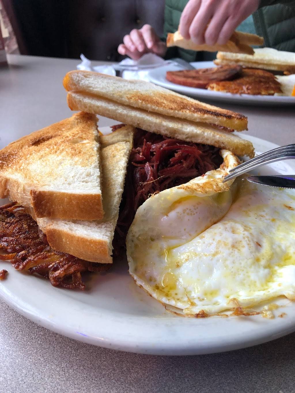 Katie OBriens | restaurant | 2809 NE Sandy Blvd, Portland, OR 97232, USA | 5032348573 OR +1 503-234-8573