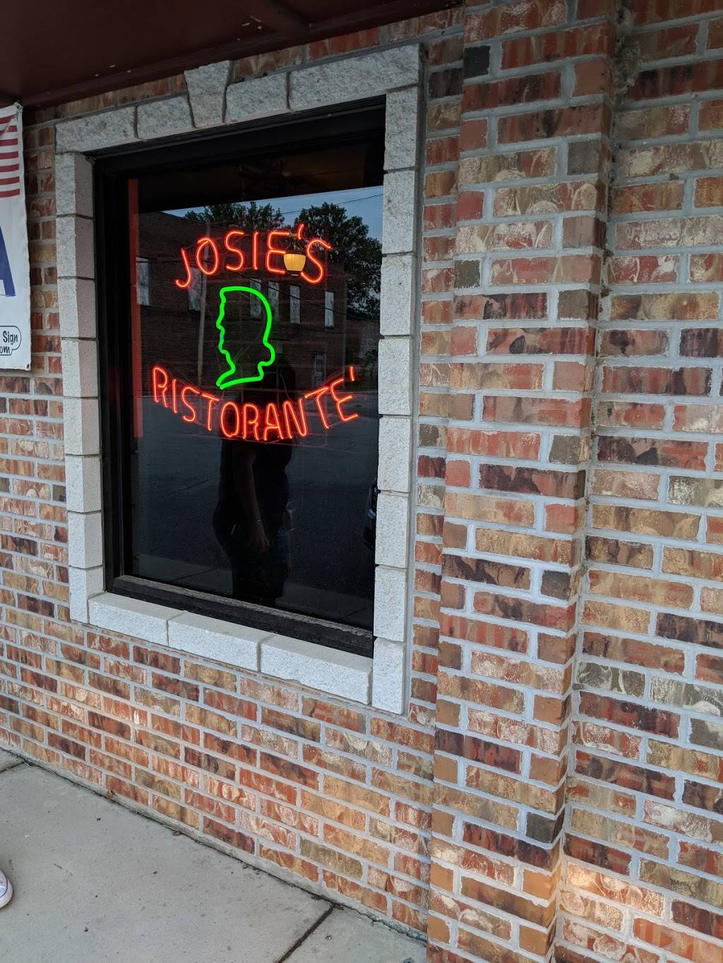 Josies | restaurant | 400 Main St, Scammon, KS 66773, USA | 6204798202 OR +1 620-479-8202