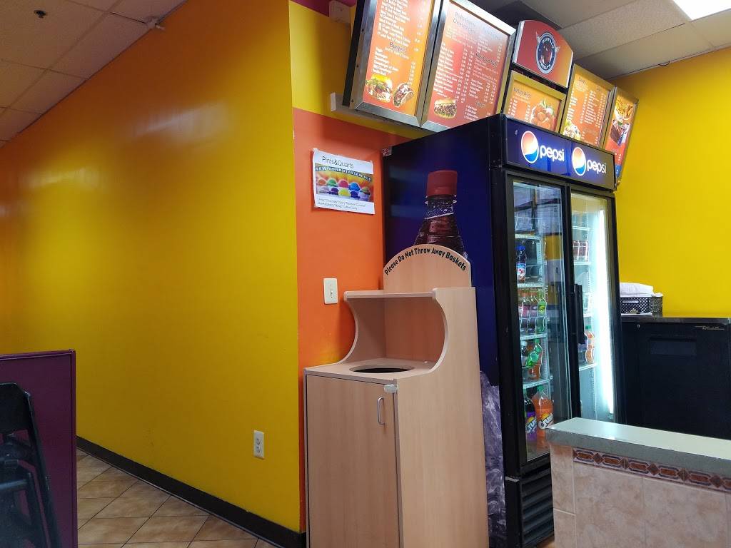 Buffalo Phillys | restaurant | 13748 Smoketown Rd, Woodbridge, VA 22192, USA | 7038782990 OR +1 703-878-2990