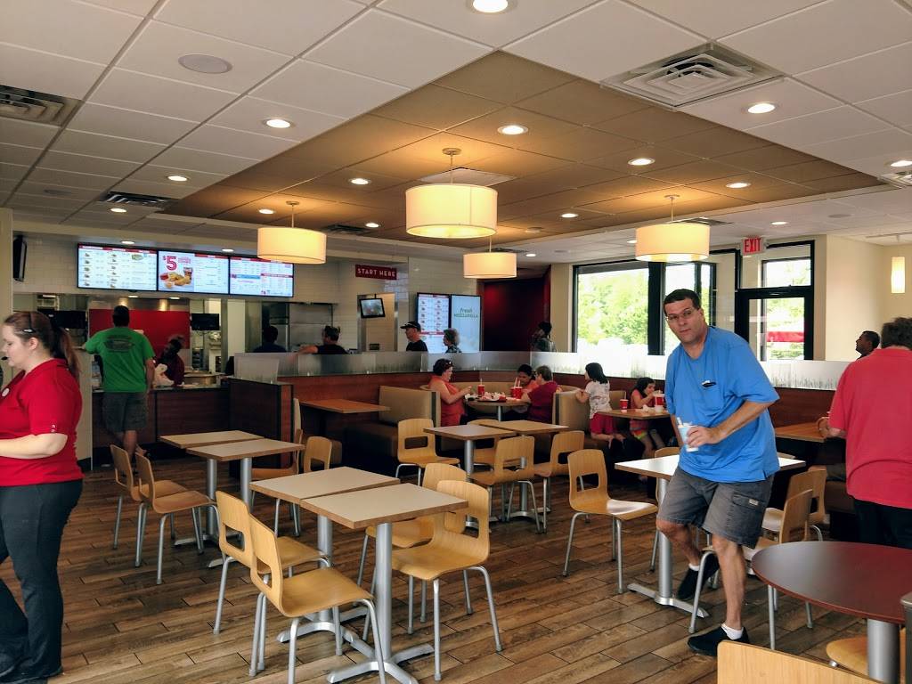 Wendys | restaurant | 2753 Godwin Blvd, Suffolk, VA 23434, USA | 7579233987 OR +1 757-923-3987