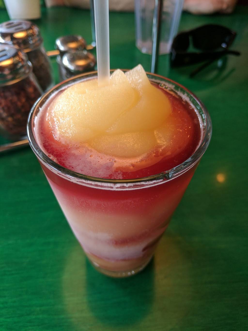 Oreganos Pizza Bistro | restaurant | 4001, 6821 E Superstition Springs Blvd, Mesa, AZ 85209, USA | 4803055096 OR +1 480-305-5096