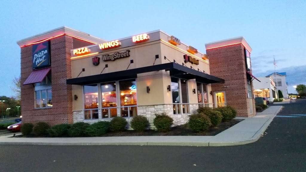 Pizza Hut | restaurant | 401 S Oxford Valley Rd, Fairless Hills, PA 19030, USA | 2159491180 OR +1 215-949-1180