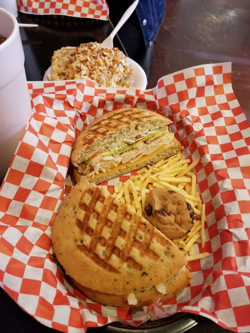 The TinCup | restaurant | 1025 W Abram St, Arlington, TX 76013, USA | 8173035518 OR +1 817-303-5518