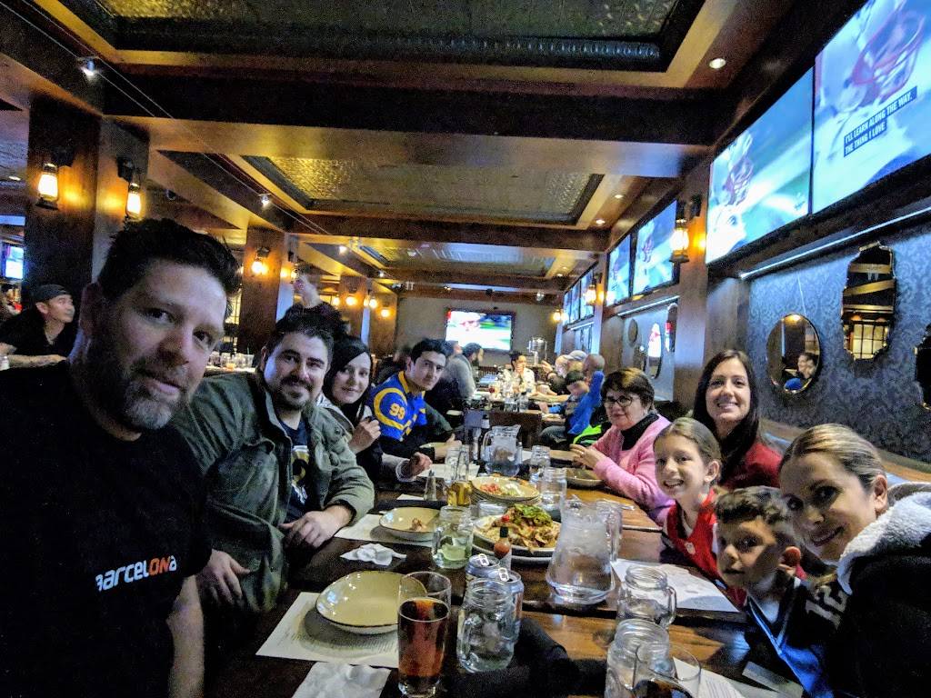 Cutthroats Saloon | restaurant | 111 Country Club Dr, Incline Village, NV 89451, USA | 7758321234 OR +1 775-832-1234