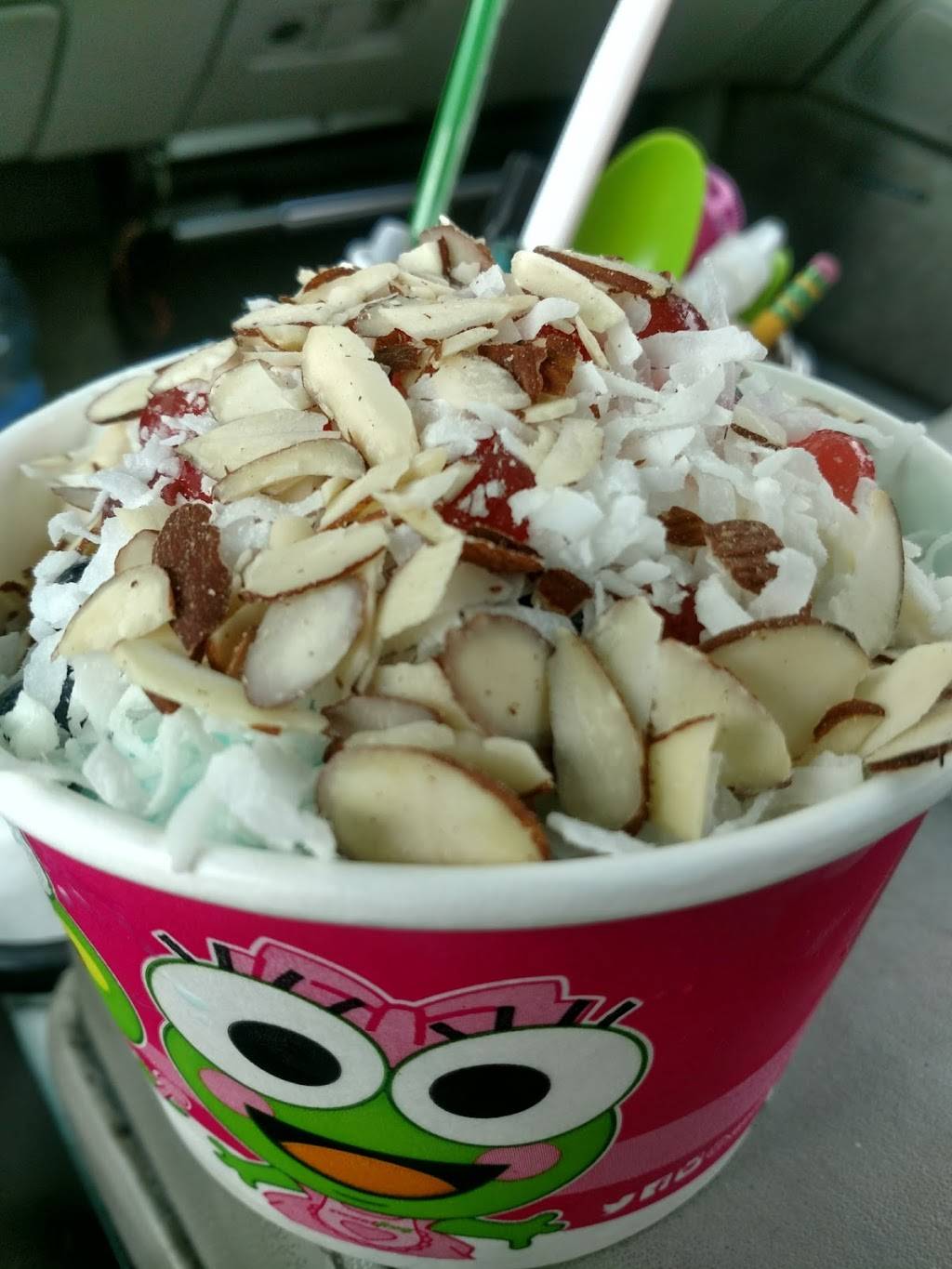sweetFrog Houston TX - Oak Forest | restaurant | 1214 W 43rd St #1200, Houston, TX 77018, USA | 7136803764 OR +1 713-680-3764
