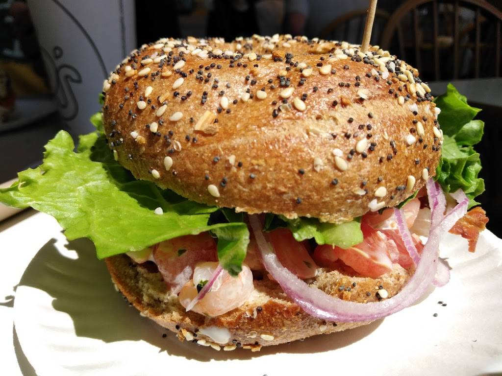 Red Robin Gourmet Burgers and Brews | restaurant | 12300 Jefferson Ave Ste 104, Newport News, VA 23602, USA | 7578828959 OR +1 757-882-8959