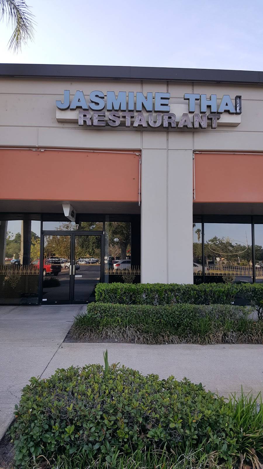 Jasmine Thai | restaurant | 1947 W Lumsden Rd, Brandon, FL 33511, USA | 8136623635 OR +1 813-662-3635