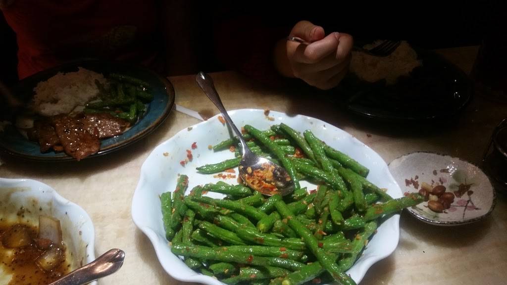 Cachanilla Chinese Restaurant | restaurant | 305 E Holt Ave, Pomona, CA 91766, USA | 9096220300 OR +1 909-622-0300