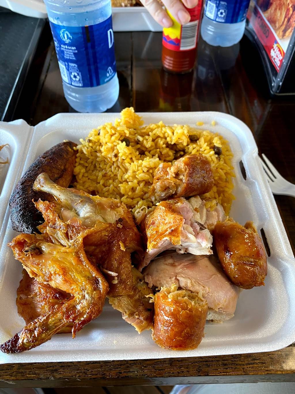 Viktor Pollo Kissimmee | restaurant | 1220 W Vine St, Kissimmee, FL 34741, USA | 4072013549 OR +1 407-201-3549