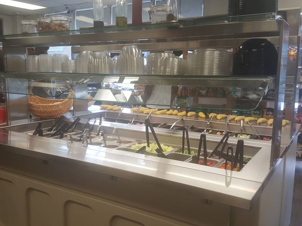 Mikes Deli | meal takeaway | 194 East Ave, Norwalk, CT 06855, USA | 2038663772 OR +1 203-866-3772