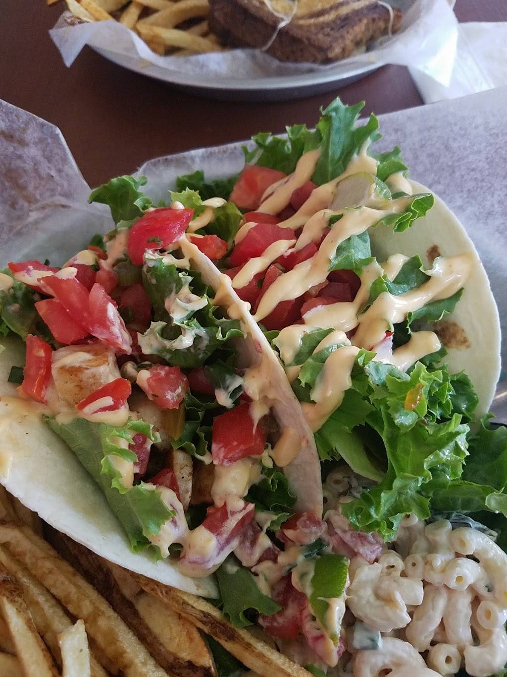 Crackers Island Grille | restaurant | 6290 N Atlantic Ave, Cape Canaveral, FL 32920, USA | 3216134815 OR +1 321-613-4815