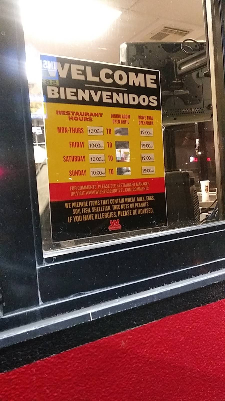 Wienerschnitzel | restaurant | 1218 E Rio Grande St, Victoria, TX 77901, USA | 3615780962 OR +1 361-578-0962