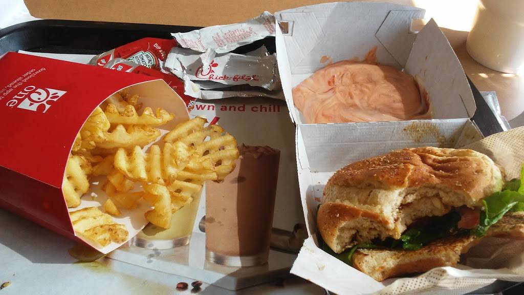 Chick-fil-A | restaurant | 4555 S Michigan St, South Bend, IN 46614, USA | 5749680351 OR +1 574-968-0351